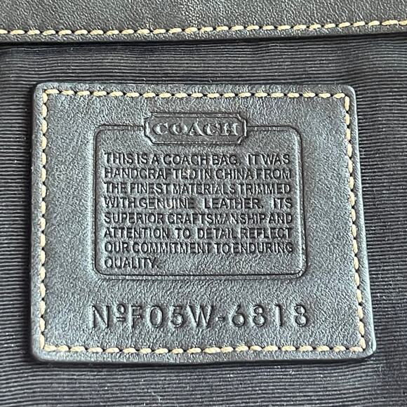 Vintage COACH 6818 SoHo Black Mini Signature 2005 Y2K - Picture 2 of 11